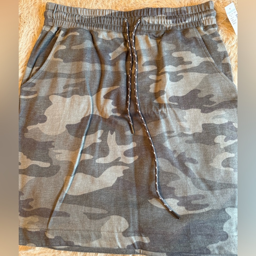 Maurices Gray Camouflage skirt